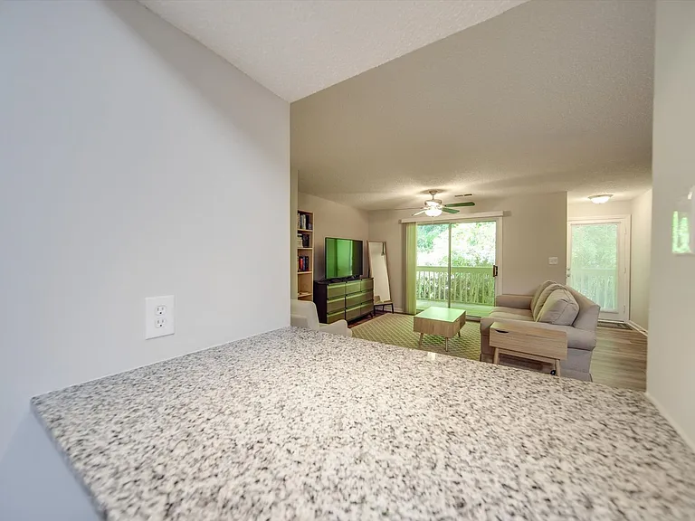 1052 Churchill Downs Ct #I — Photo 16