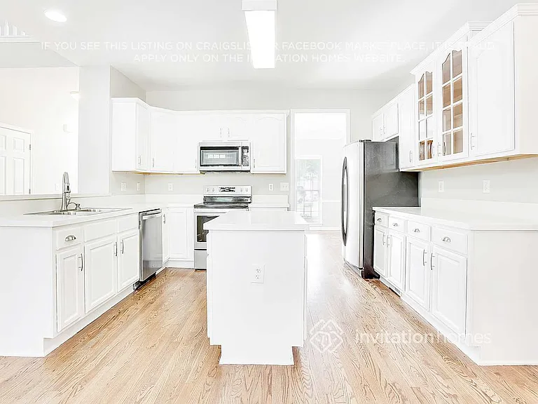 1413 Amberton Way — Photo 9