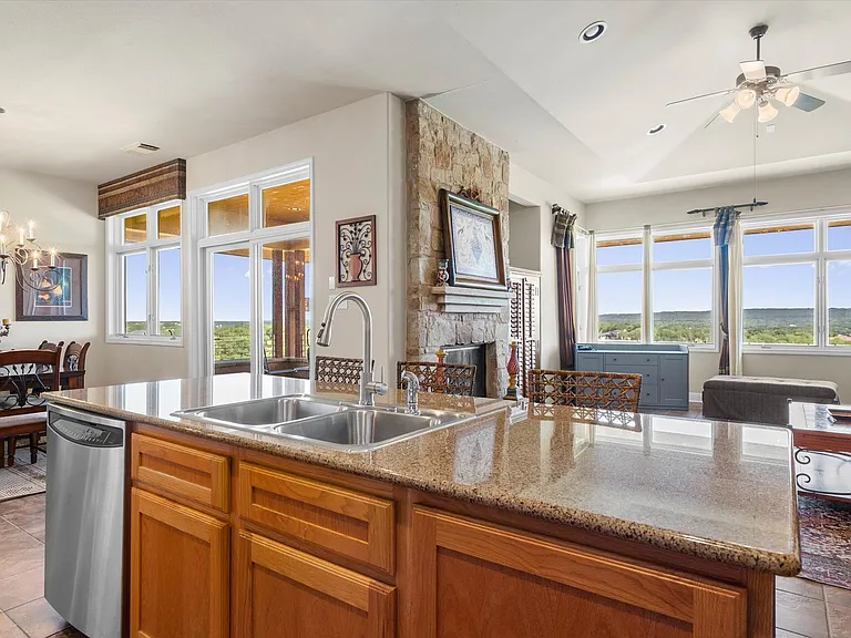 1908 Kahala Sunset Dr #G — Photo 29