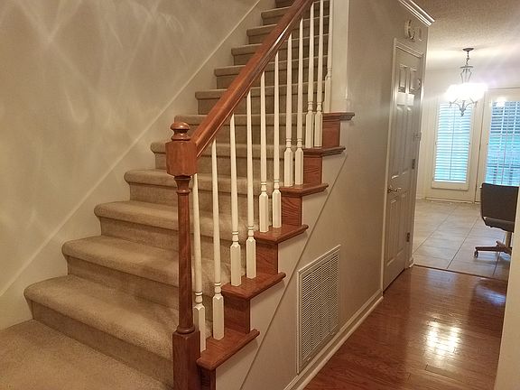 Entry & Stairs
