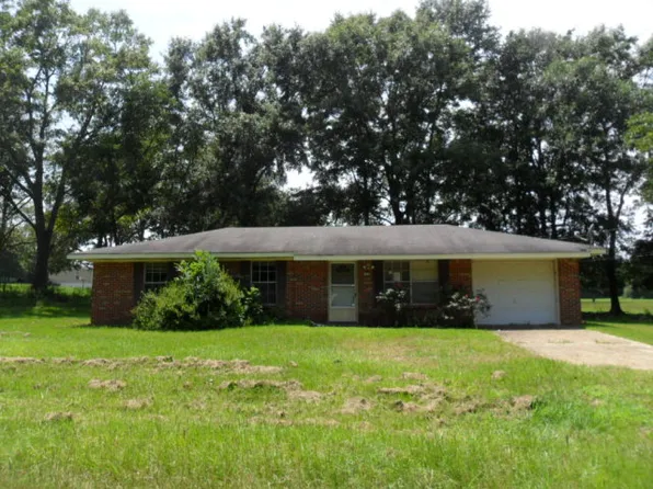 174 W Vaughn St, Coffee Springs, AL 36318