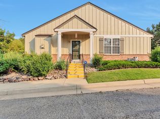 904 S Evanston Cir, Aurora, CO 80012