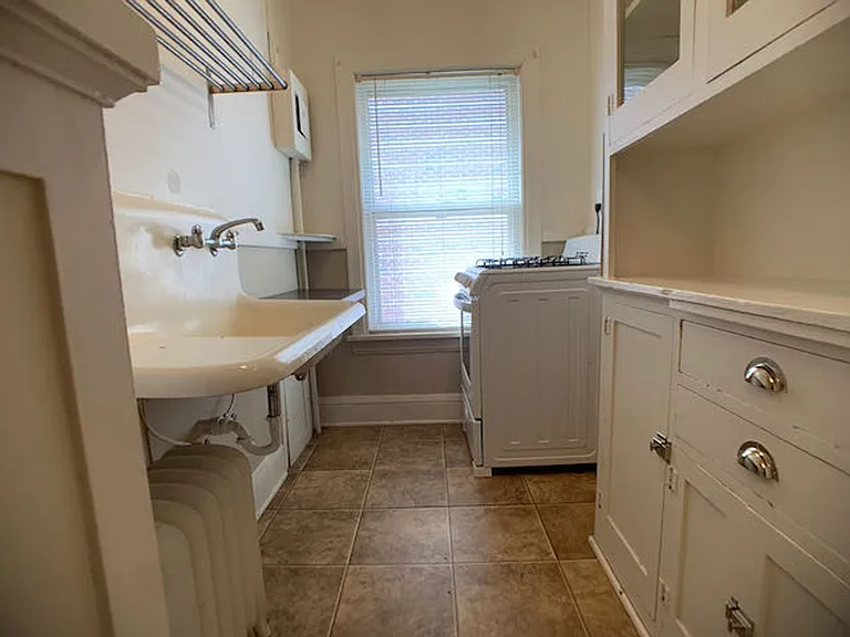 1168 Grand Ave — Photo 16