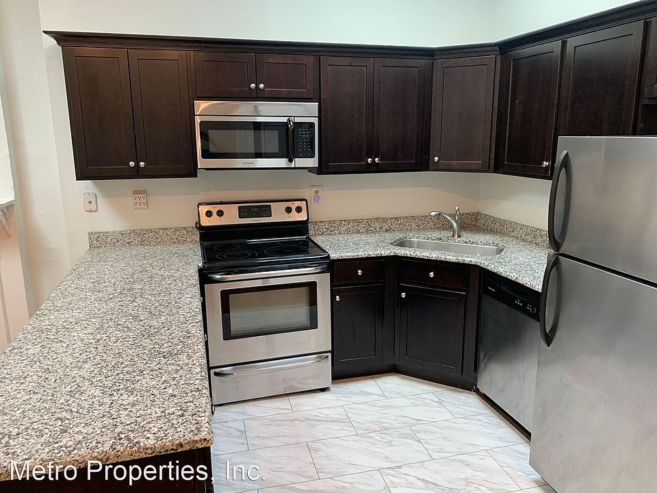 1st image of 105 N 17th St #1