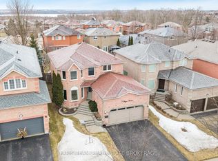 7 Meyer Ave, Barrie, ON L4M 6X2