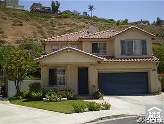 QUIET CUL DE SAC LOCATION IN GATED COMMUNITY