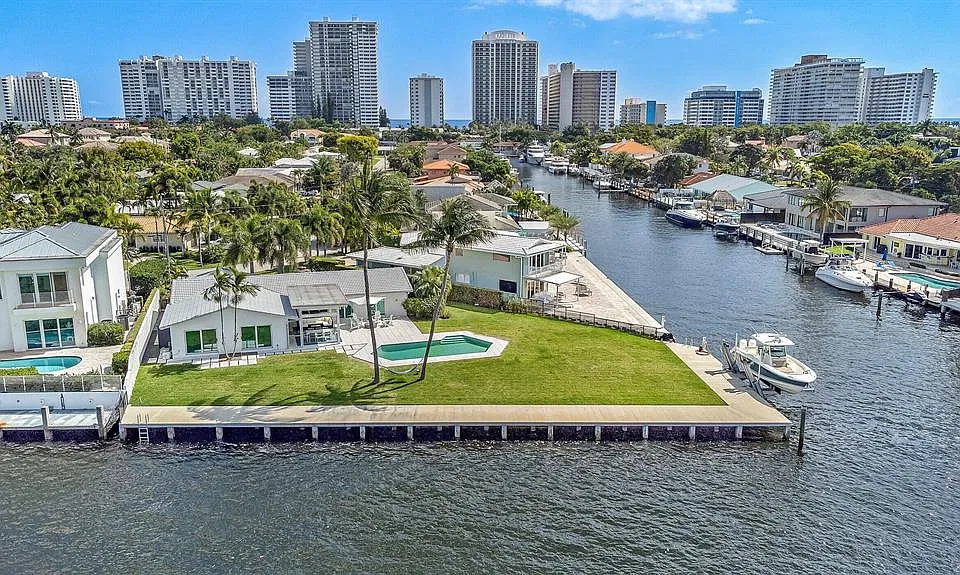35 Castle Harbor Isle