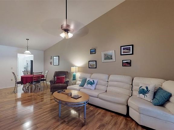 4th image of 156 E Glassboro Ct APT 7A