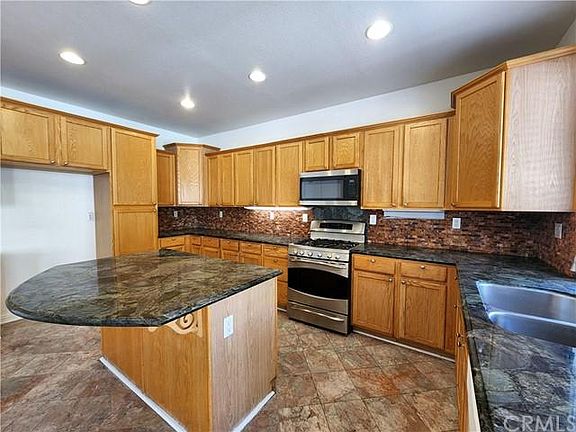 4th image of 7137 Silverwood Dr