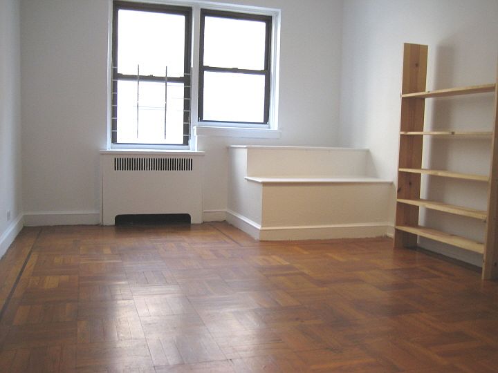 1st image of 208 E 28th St APT 1J