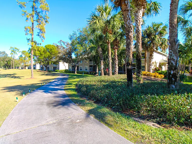 3435 Laurel Greens Ln S #201 — Photo 7