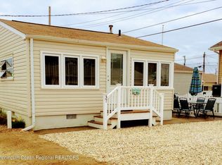 37 E Pompano Way, Lavallette, NJ 08735