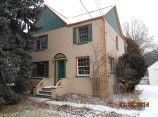 5215 Chestnut Rd, Independence, OH 44131