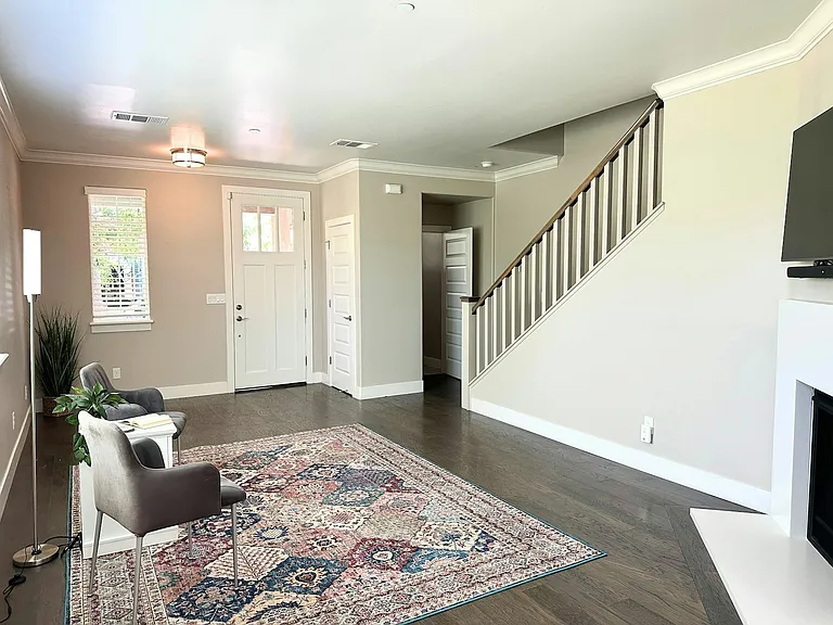 4578 Blue Oak Pl — Photo 3
