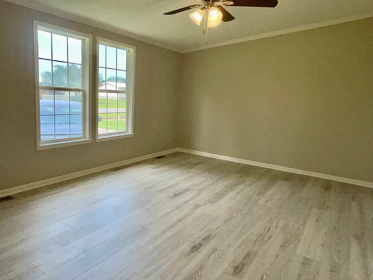 115 Lacy Ln — Photo 9