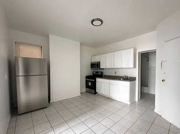 164 Seaview Avenue image 3 of 6