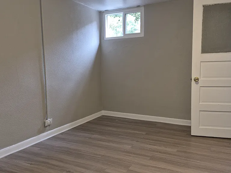 2801 W Mississippi Ave — Photo 15