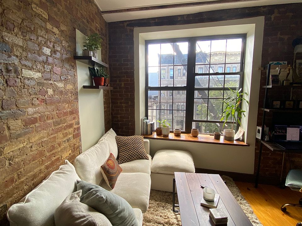 1st image of 1467 Bedford Ave APT 3C
