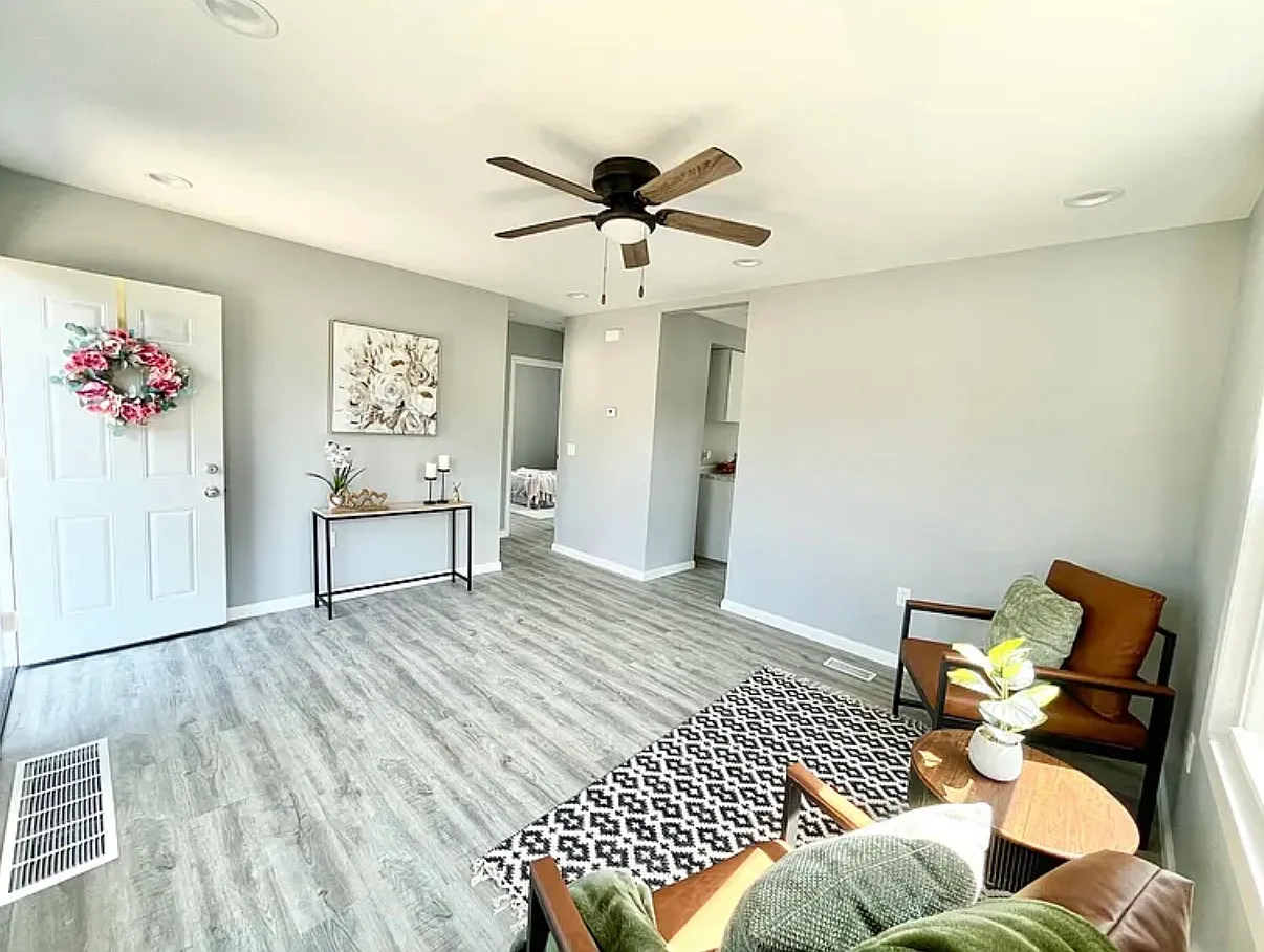 2 bed, 1344 sqft, $1,400 — Photo 2