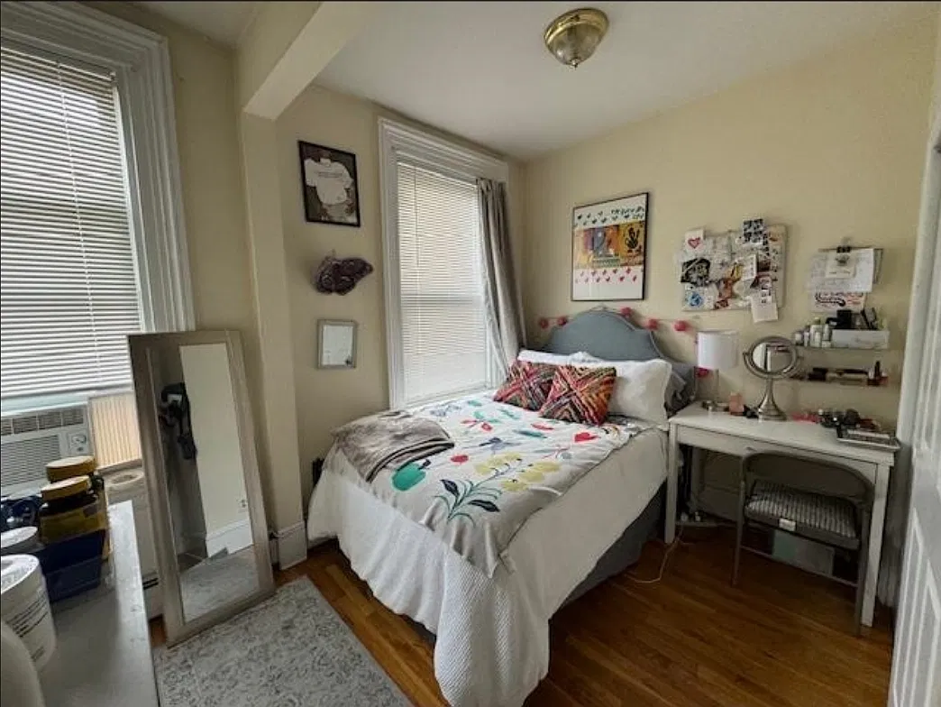 3 bed, 1.5 bath, $3,300 — Photo 3
