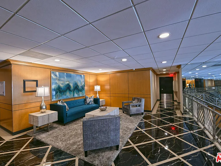 100 S Doheny Dr #424 — Photo 7