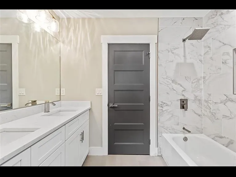 2039 Glendale Dr — Photo 27