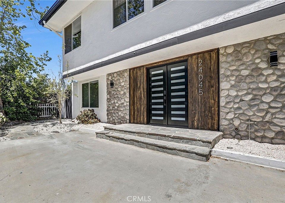 1st image of 24045 Philiprimm St