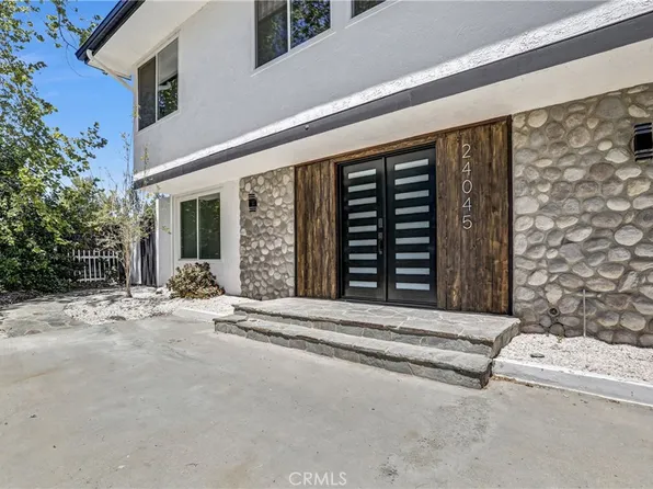 24045 Philiprimm St, Woodland Hills, CA 91367