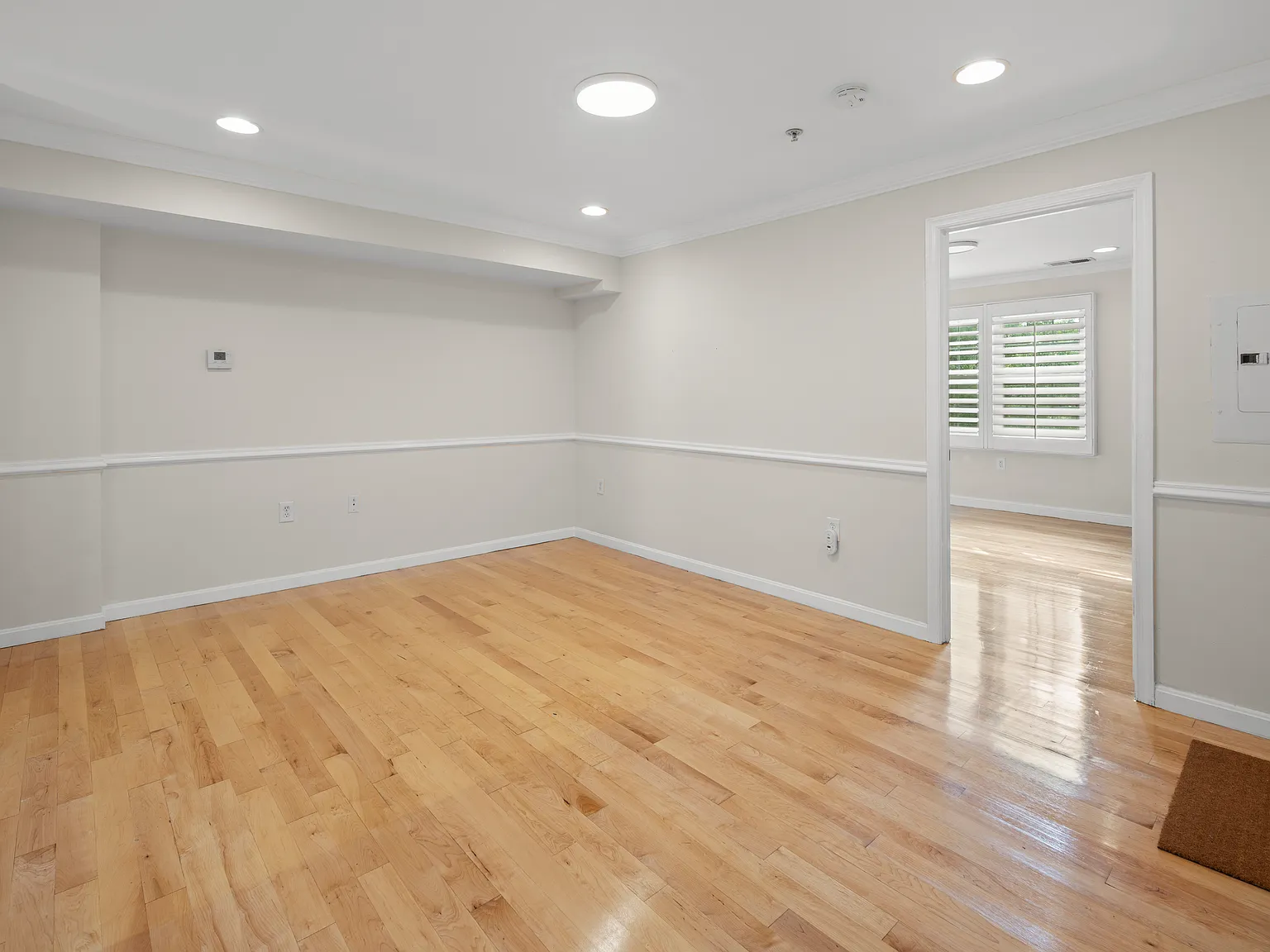 2 bed, 834 sqft, $2,150 — Photo 3