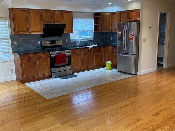 5th image of 34-39 200 Floor 2
