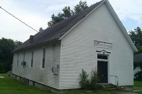 2nd image of 110 S Alice Ave
