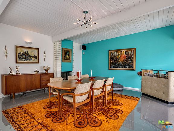 4th image of 2702 E Plaimor Ave