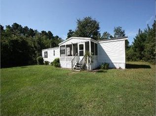 104 Chimmey Rd, Rowland, NC 28358