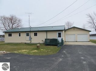 5695 Delta Ct, Hale, MI 48739