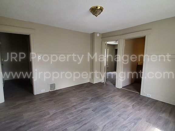 5th image of 119 N Pleasant St #119.5