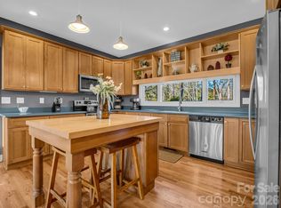 171 Wilson Ct, Lake Lure, NC 28746