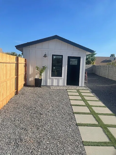 Studio, 464 sqft, $1,340 — Photo 2