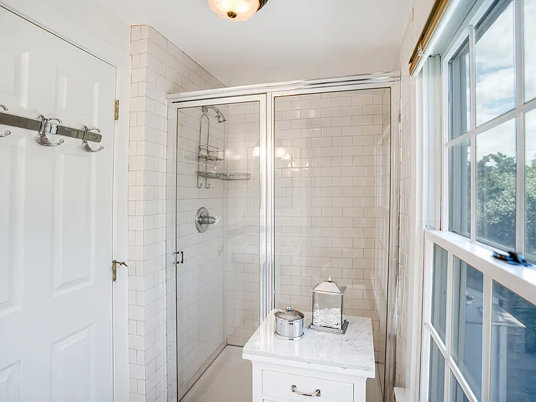 72 Marine Blvd — Photo 23