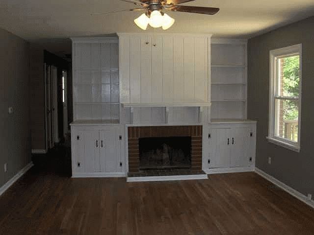 2nd image of 4927 Lincoln Rd