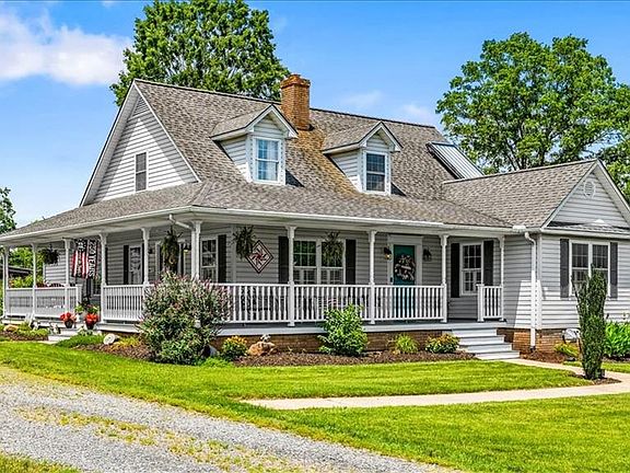 2nd image of 523 Round House Rd