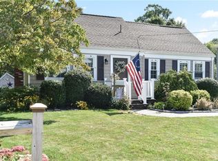 176 Arnold St, Riverside, RI 02915