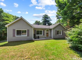 647 Willis St, Bristol, CT 06010