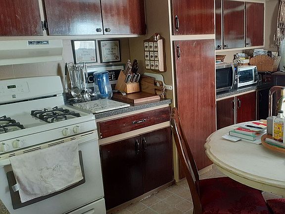 5th image of 26 Orange St