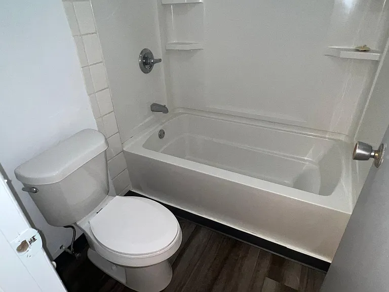 227 W Cooper St — Photo 12