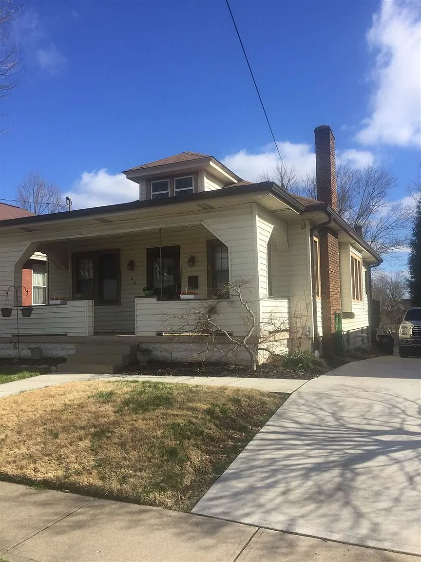 46 Dumfries Ave photo 1