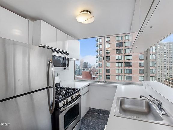 5th image of 404 E 79th St APT 24C