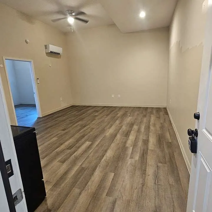 1 bed, 600 sqft, $1,000 — Photo 2