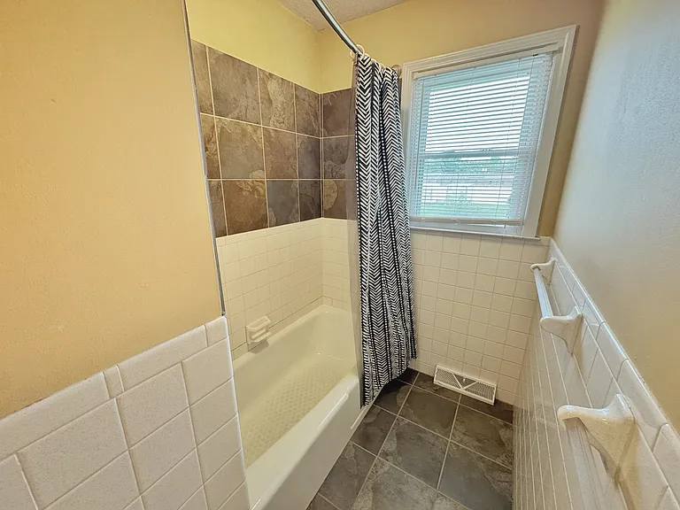 835 E Gay St — Photo 11