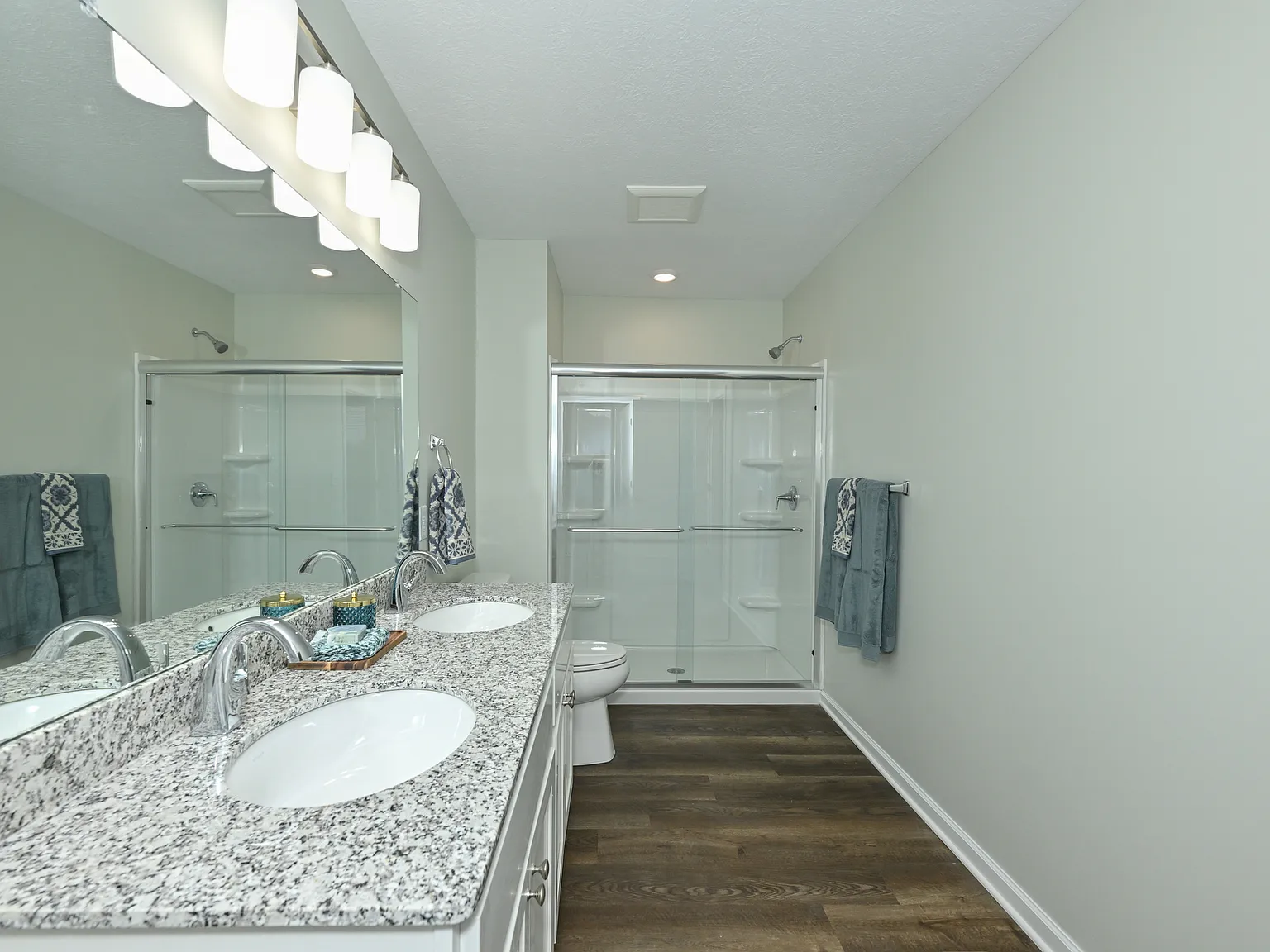White Pond Apts-D (315-327 Limo) - 327 — Photo 4