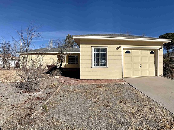 3rd image of 1613 Rosalia Ln